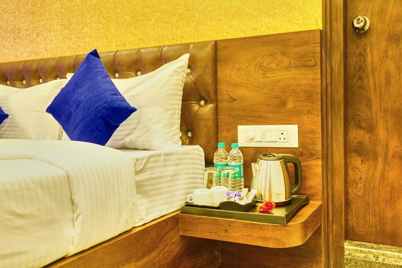 Sm Royal Stay Hotel - Near Bangalore International Airport Devanahalli Ngoại thất bức ảnh